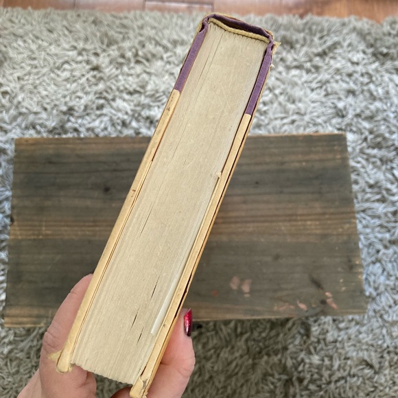 Skinny Legs and All by Tom Robbins - First Ed / First Printing - Wow! - Picture 12 of 13